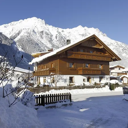 Haus Stefan Bauernhof Längenfeld