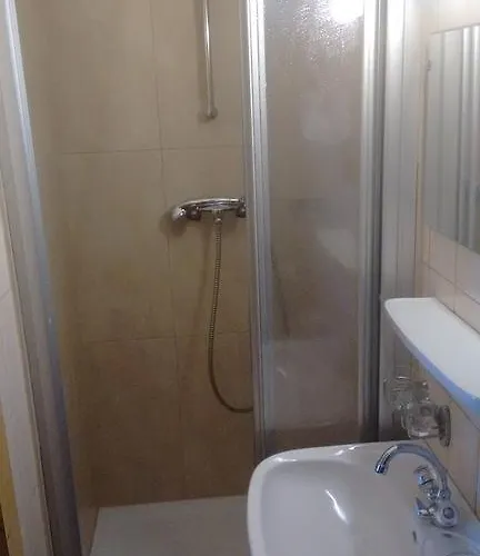 Haus Stefan * Λάνγκενφελντ